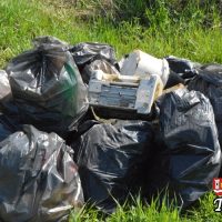 Góra śmieci podczas VII sprzątania Skawy – zebrano 850 kg