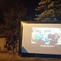 Ośrodek Kultury Gminy Tomice zainaugurował letnie seanse kina plenerowego